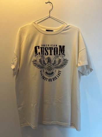 T shirt large