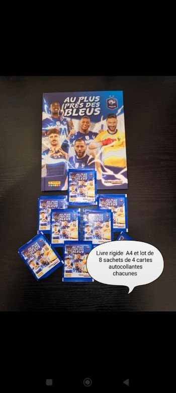Football français livre rigide A4 et 8 sachets de 4 cartes autocollantes ( 8x4=32 cartes)