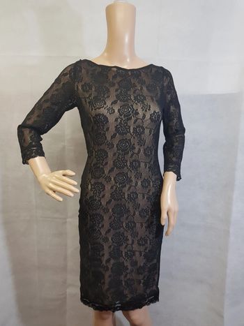 Robe de soirée en dentelle - Neuve !