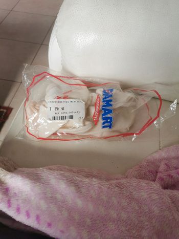 Lot de 2 paires de chaussinettes Damart neuves p 39/40