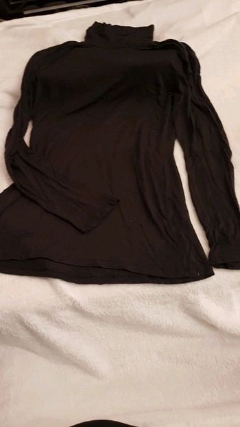 Sous pull noir taille M