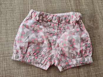 Short d'été Vertbaudet 12 mois en très bon état