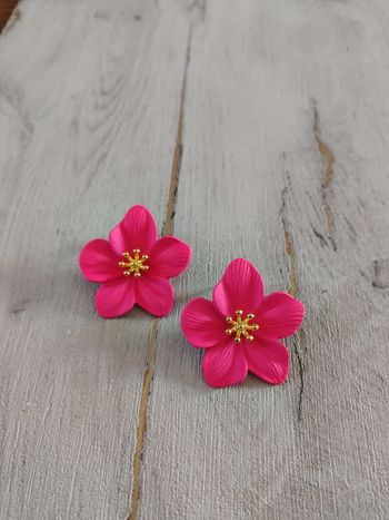 Boucles d'oreilles neuves