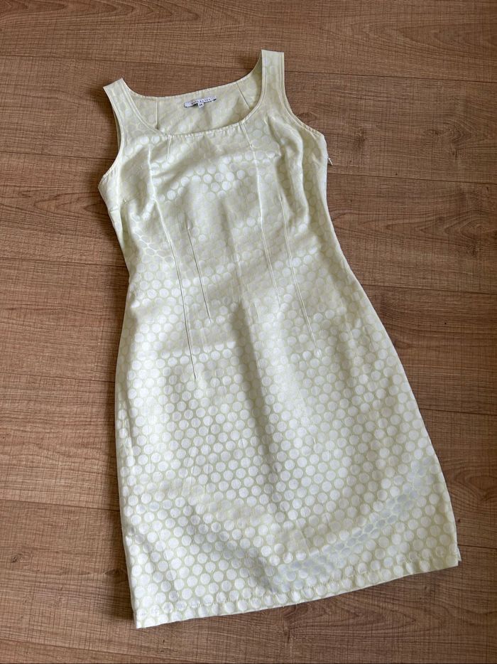 Robe blanche et jaune sans manches LolaLiza taille française 36 bon état - photo numéro 7