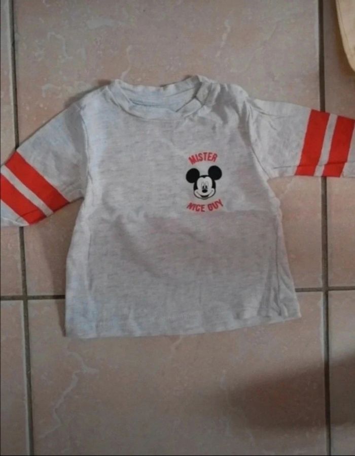 T shirt manche longue 3 mois