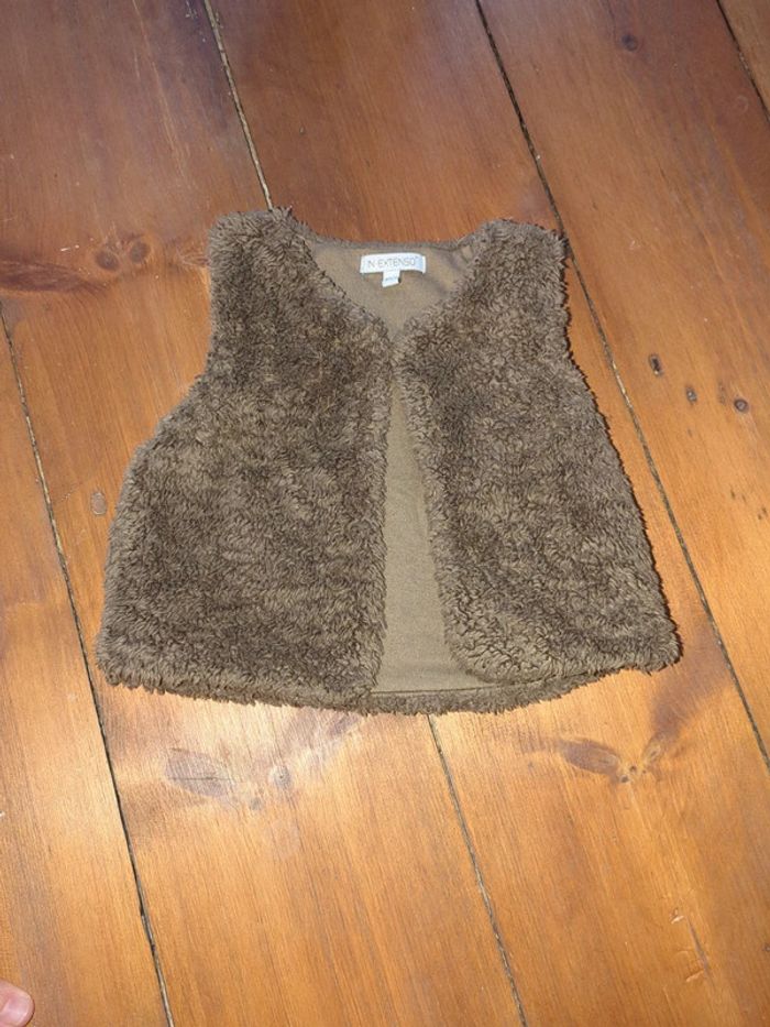 Gilet sans manche nounours matière pilou pilou marron doux 12 mois