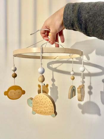 Élément mobile à suspendre