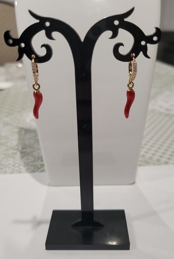 BOUCLES D'OREILLES CREOLES PIMENT ROUGE ! NEUF !