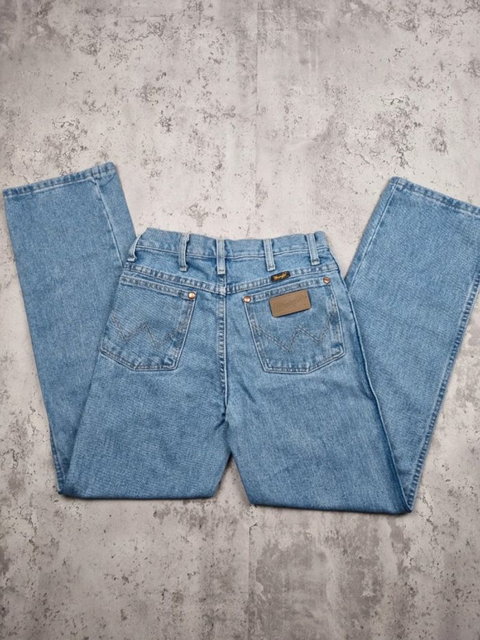 Jean Wrangler Homme bleu clair Taille 28x30 (mesures en photos) - photo numéro 3