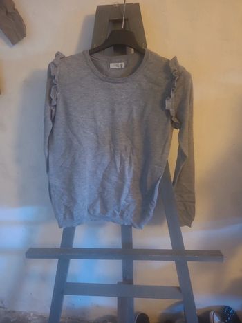 Pull gris