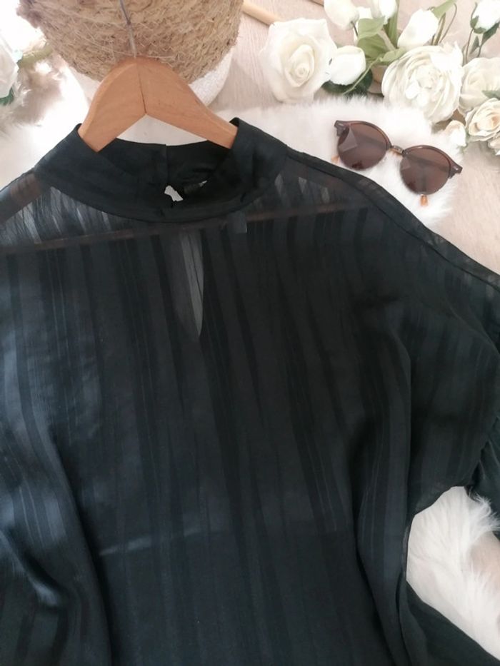 Jolie blouse H&M taille 46 - photo numéro 2