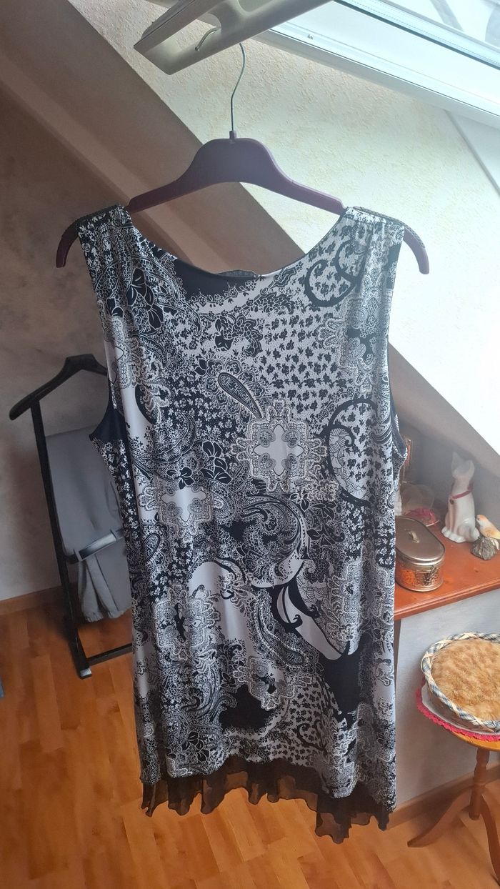 Robe d'été noire et blanche - photo numéro 2