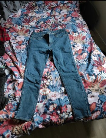 Jean bleu taille moyenne medium slim skinny