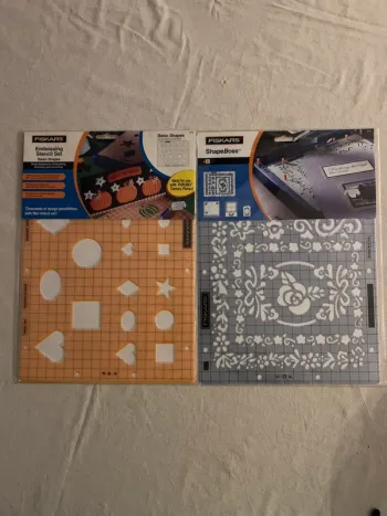 Lot de pochoirs Fiskars