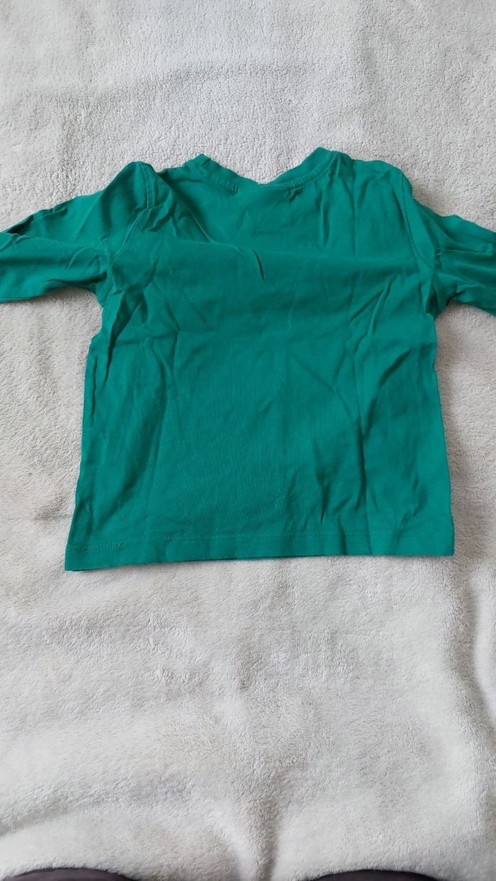 Tee shirt jurassic world manches longues 4 ans - photo numéro 2