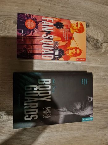 2 livres à vendre