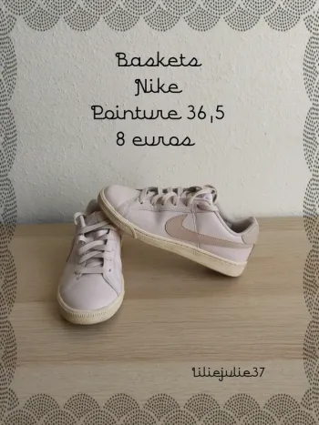 Baskets Nike pointure 36,5