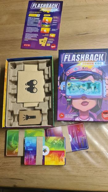 Proche du neuf Jeu de société Flashback Zombie Kidz des éditions Scorpion Masqué,