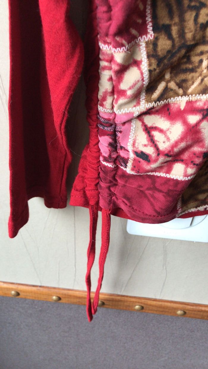 Tee-shirt rouge 8 ans - photo numéro 3