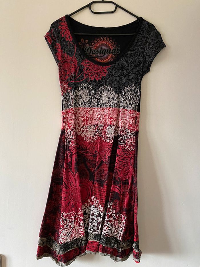 Robe Desigual rouge / noir Taille M - photo numéro 2