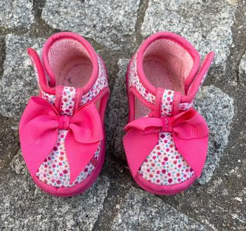Chaussons/pantoufles fille, taille 19, DPAM