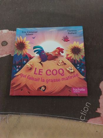 Livre le coq qui faisait la grasse matinée
