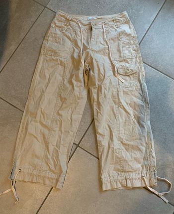 Pantacourt beige taille 12 ans