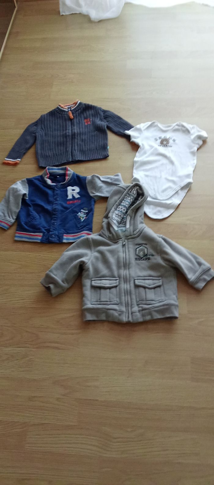 Lot de 13 articles 12 mois - photo numéro 5