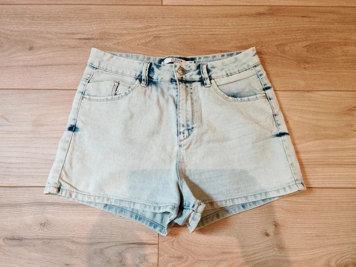 Short jean
