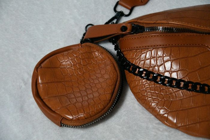 Sac banane en bandoulière - photo numéro 3