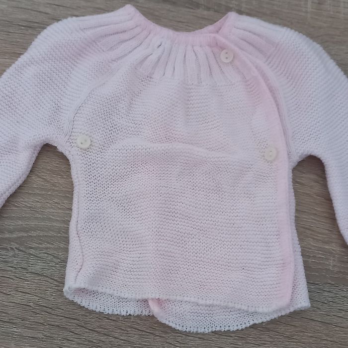 Lot de 2 gilet laine en excellent état 1 mois - photo numéro 2