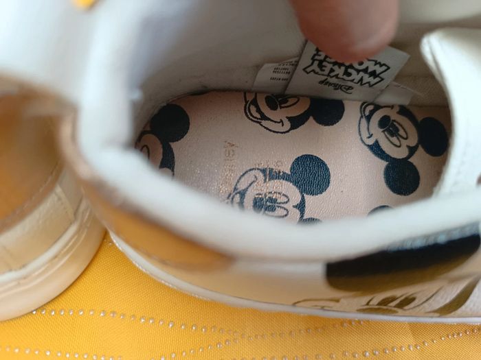 Basket Mickey Disney pointure 36 - photo numéro 7