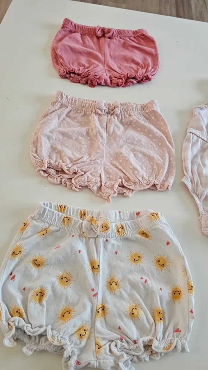 Lot vêtements - photo numéro 2