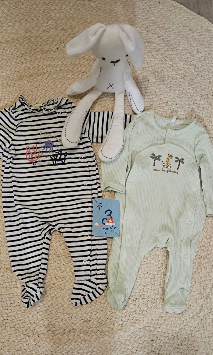 Lot 2 pyjamas fins 3 mois - photo numéro 2