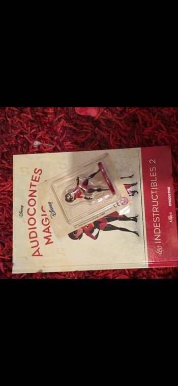 Livre et figurine56 figurine neuve audiocontes magiques Disney altaya audio conte compte comte magic