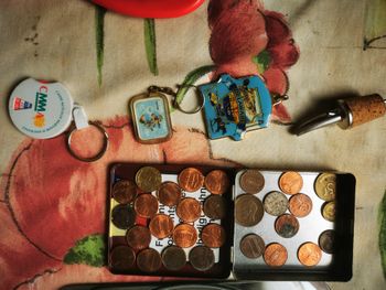 Pièces de collection et porte clefs