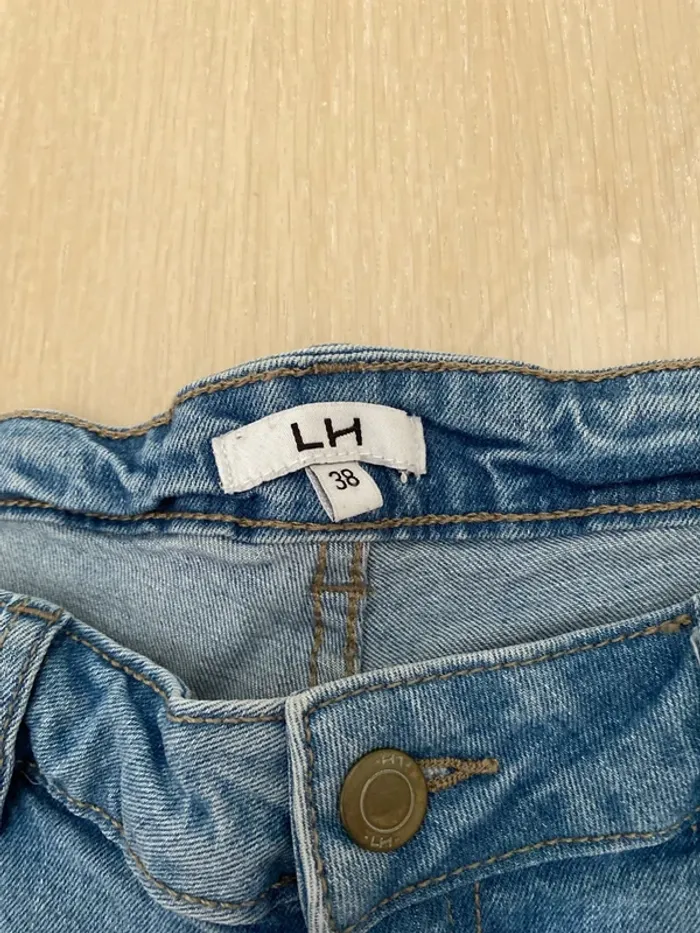 🌸 Short en jean 🌸 - photo numéro 3