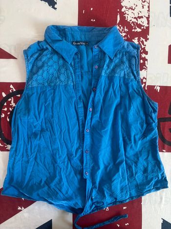 Gilet léger sans manche bleu avec broderie taillle 4
