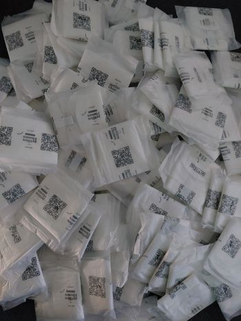 Lot de 100serviettes hygiénique Les petites choses