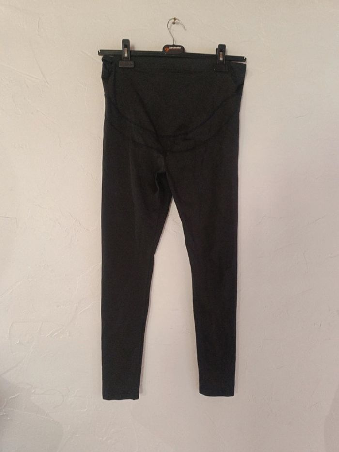 Lot de 2 pantalons de grossesse T38 en très bon état - photo numéro 4