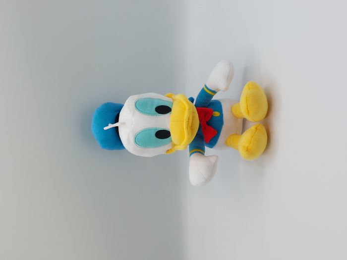 Peluche doudou Donald Duck DISNEY 20 cm assis