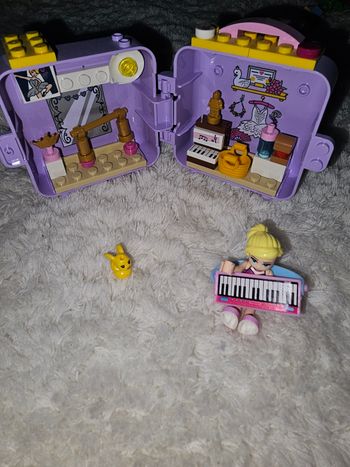 🧱 LEGO Complet – Valisette violette 🎵 – Mini-poupée & accessoires – Très bon état