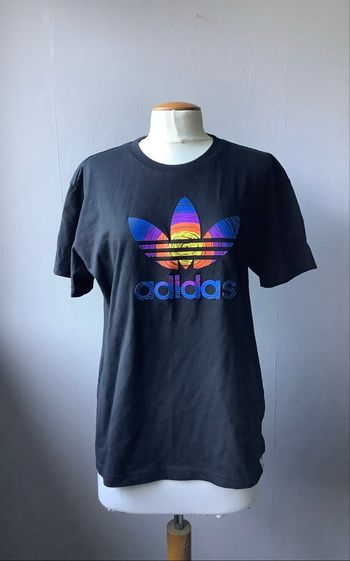 Tee-shirts Adidas 