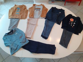 Lot de pyjamas polaires  garçon 4 ans