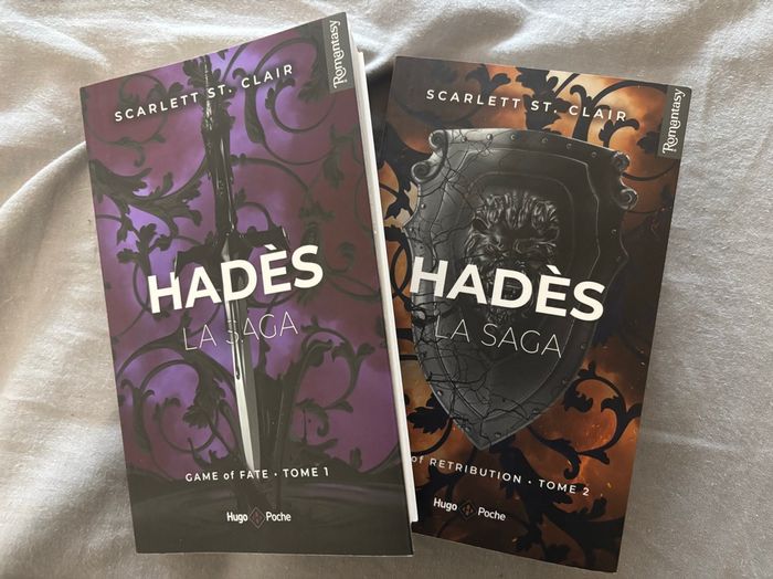 Lot de deux romans de la saga d’Hadès