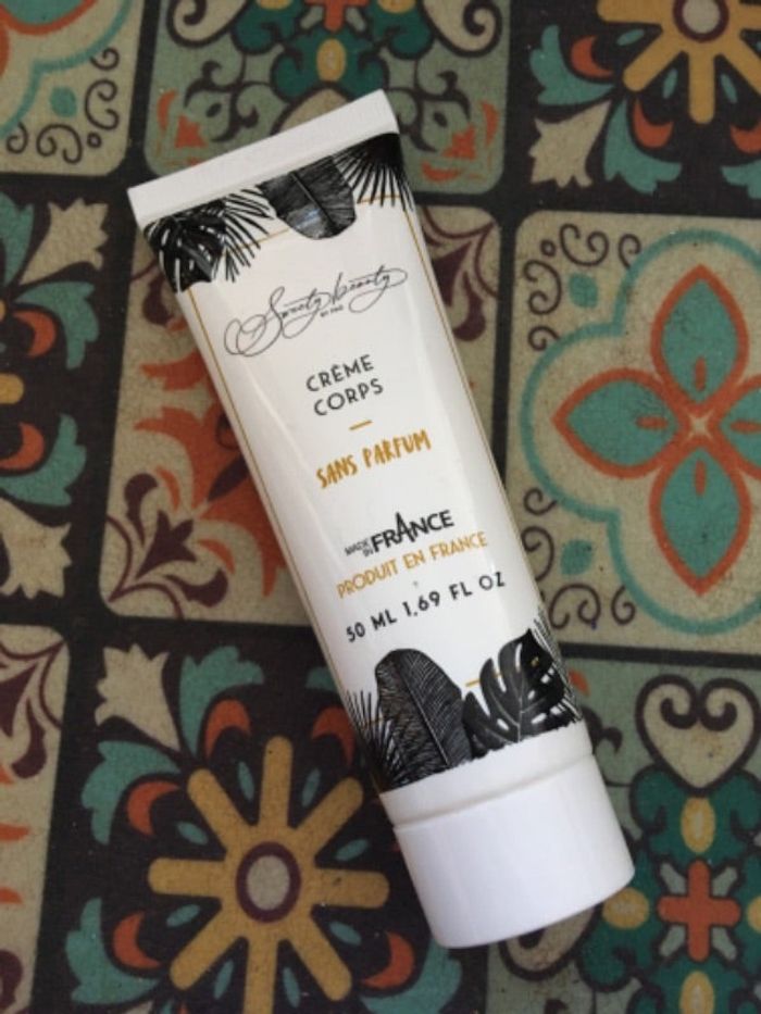 Crème corps sans parfum neuve