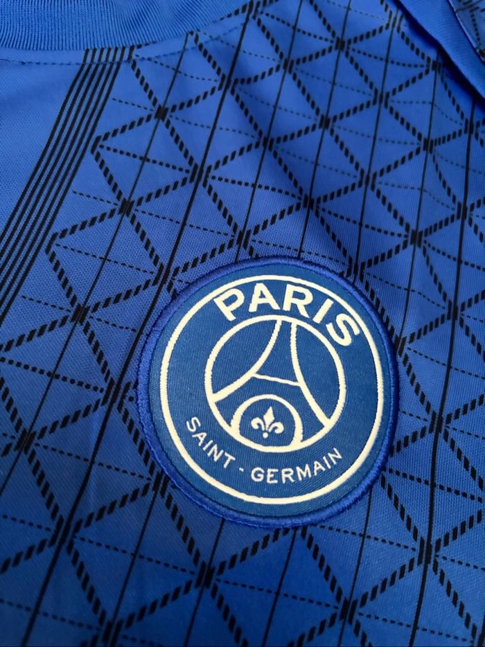 Maillot PSG neuf - photo numéro 3