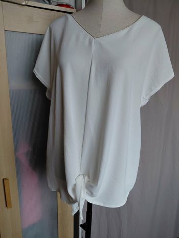 Très jolie blouse femme T U 