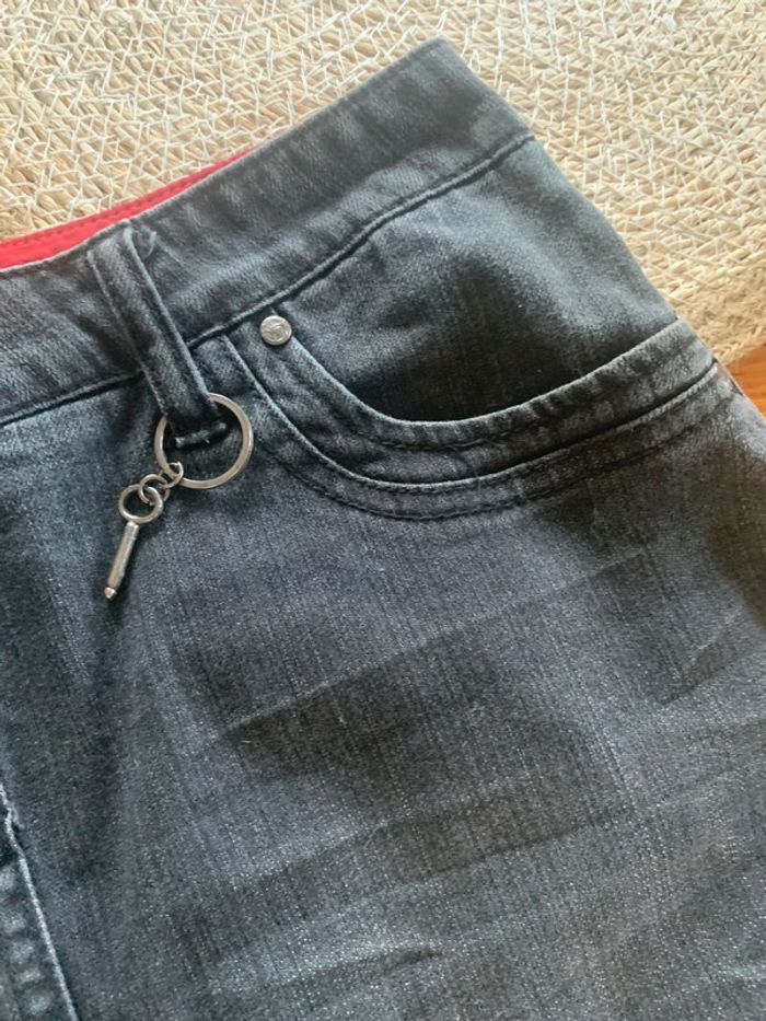 Jupe en jean cache cache taille 38 noire longueur 40cm - photo numéro 3