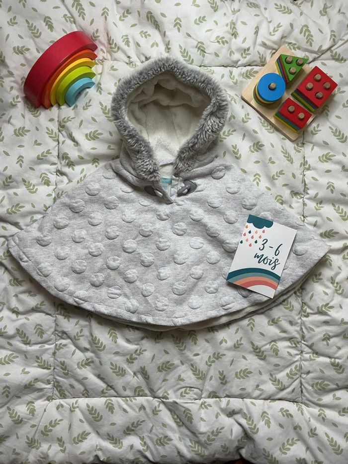 poncho à capuche gris doublé polaire 3 mois obaibi